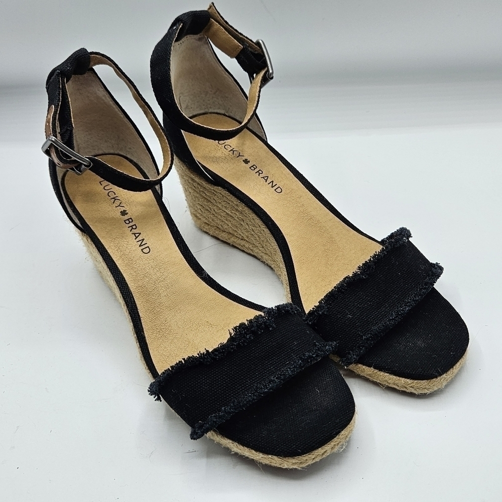 Lucky Brand sandals size 8M
